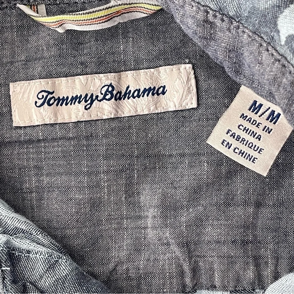 Tommy Bahama Tropical Tones Shirt Mens Medium Floral Print Button Up Blue - Picture 8 of 9